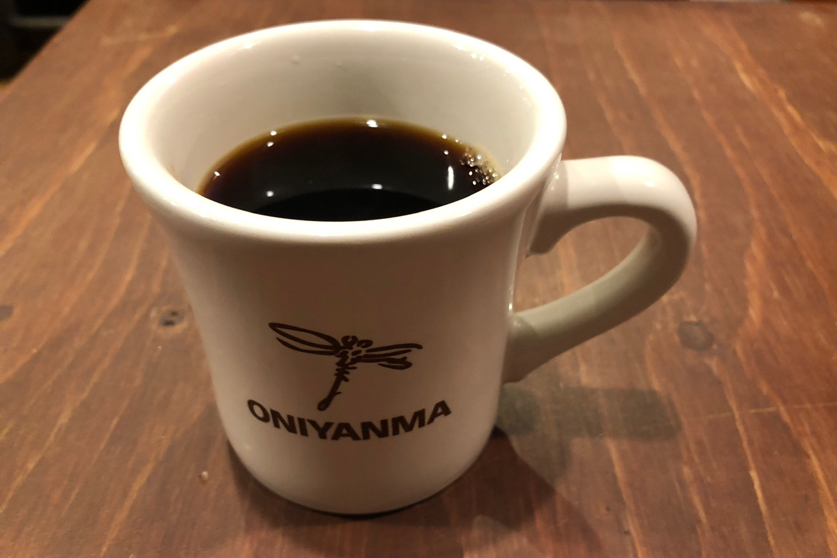 営業時間が長めで立ち寄りやすいコーヒー店「オニヤンマ コーヒー&ビア （ONIYANMA COFFEE&BEER）」