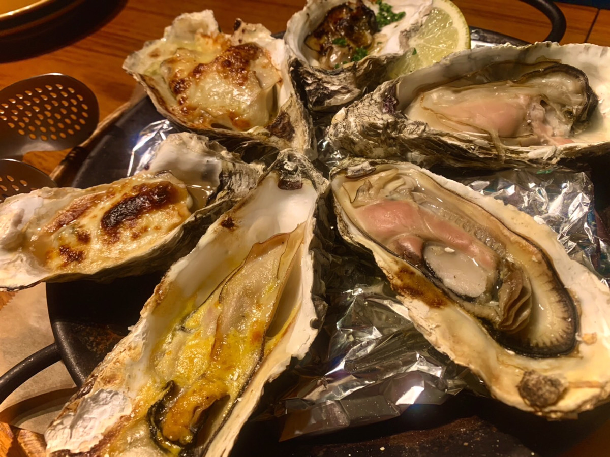 種類豊富な牡蠣料理が楽しめる「Oyster Bar SALT MODERATE(オイスターバー ソルトモデラート)」